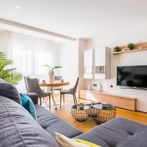 Expoholidays-rueda Lopez De Lujo Appartement Almería